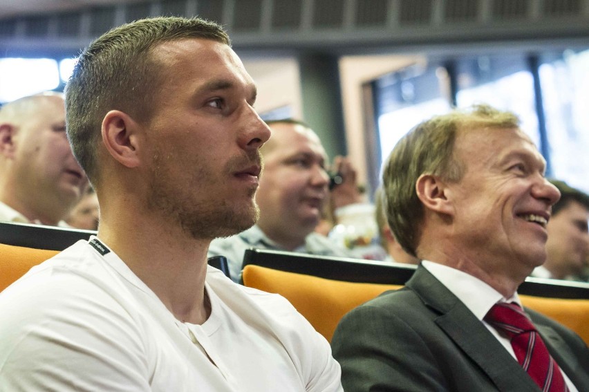 Łukasz Podolski otworzył świetlicę dla dzieci na...