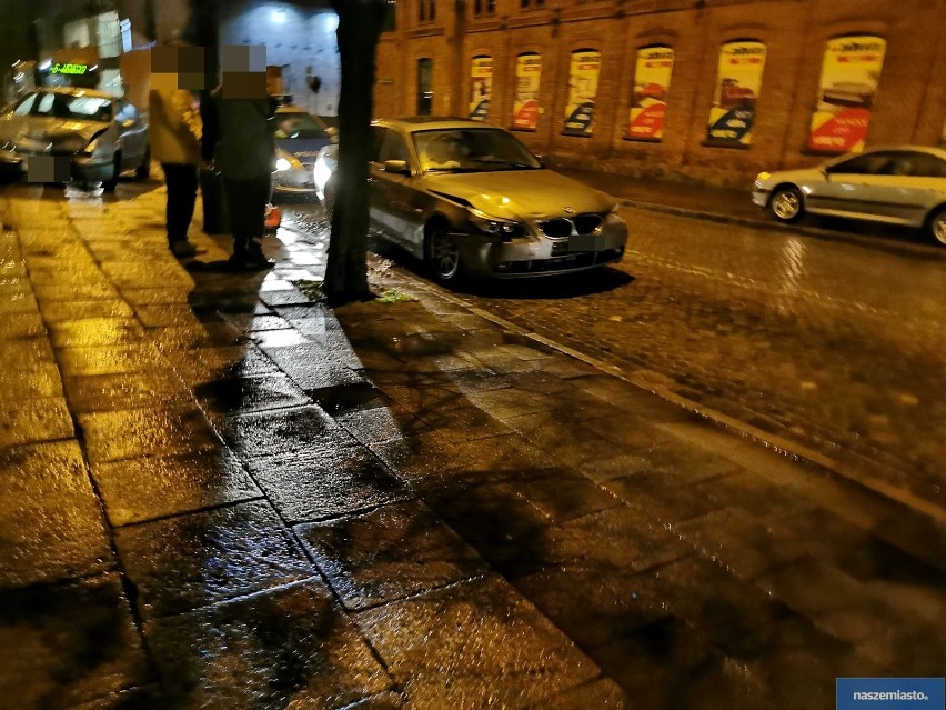 Zderzenie fiata z bmw na skrzyżowaniu ulic Kilińskiego - Mickiewicza we Włocławku [zdjęcia]