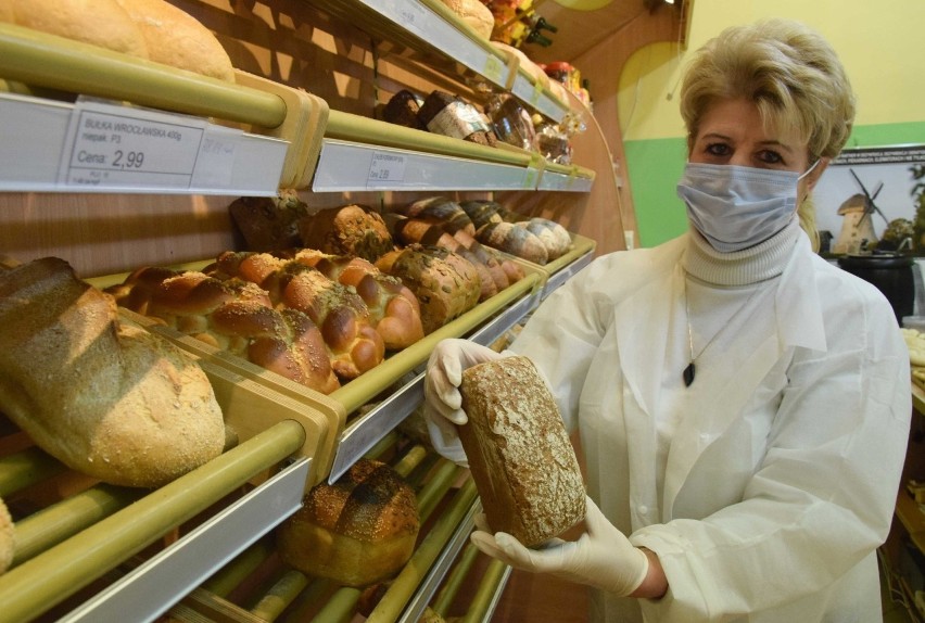 Jak smakuje prawdziwy chleb? W Kielcach ruszyła Kielecka Manufaktura Chleba z rarytasami. Co można kupić? [WIDEO] 
