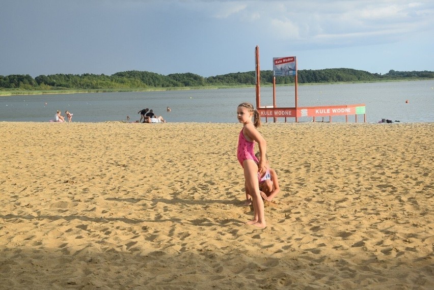 Kąpielisko w Zieleniewie nad Jez. Miedwie...