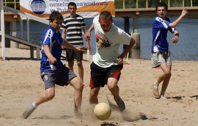 Turniej piłki nożnej plażowej we wtorek