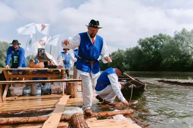 W Jarosławiu ruszył Międzynarodowy Flis Szlakiem Błękitnego Sanu