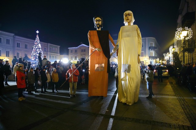 Przedświąteczne spotkanie w Rynku Trybunalskim