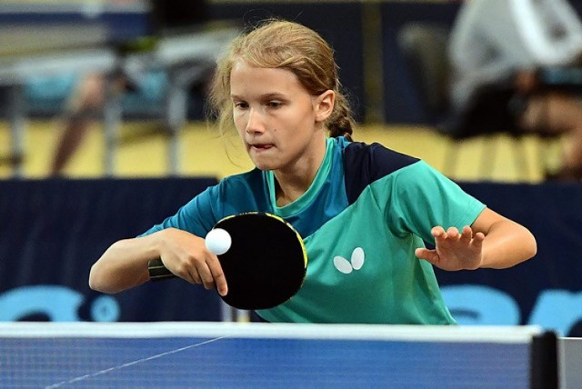 Doskonale wypadli w nim pingpongiści Krajny, jednak ostatecznie do pełni szczęścia zabrakło wygranej. Bowiem tylko wygranie zawodów dawało bezpośredni awans na Grand Prix Polski. 

Bliski tego był Stanisław Lemański, który jednak w finale uległ Konradowi Staszczykowi z Gwiazdy Bydgoszcz. Wśród juniorek na pudle stanęła Klara Lemańska, a wygrała Karolina Hołda (Emdek Bydgoszcz). Reprezentanci Krajny o awans na Grand Prix Polski będą musieli walczyć w eliminacjach. Zapraszamy do obejrzenia zdjęć z tych zawodów.