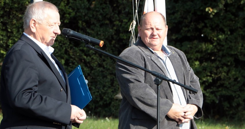 Po oficjalnym otwarciu regat zabrzmiał komunikat, o......