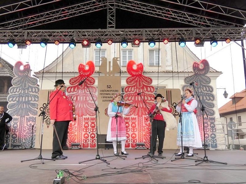 Muzycy ludowi na 52. Ogólnopolskim Festiwalu Kapel i Śpiewaków Ludowych  w Kazimierzu Dolnym