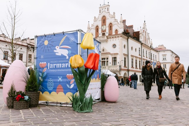 Polsko – Ukraiński Jarmark Tradycji Wielkanocnych na Rynku w Rzeszowie.