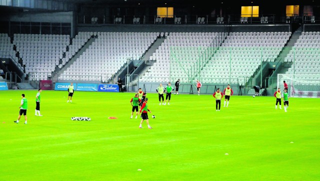 Wczoraj, po raz pierwszy, piłkarze Cracovii mogli podczas treningu zapoznać się ze swoim nowym stadionem