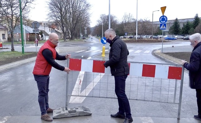 Nowe rondo na osiedlu Barskim oddane do użytku