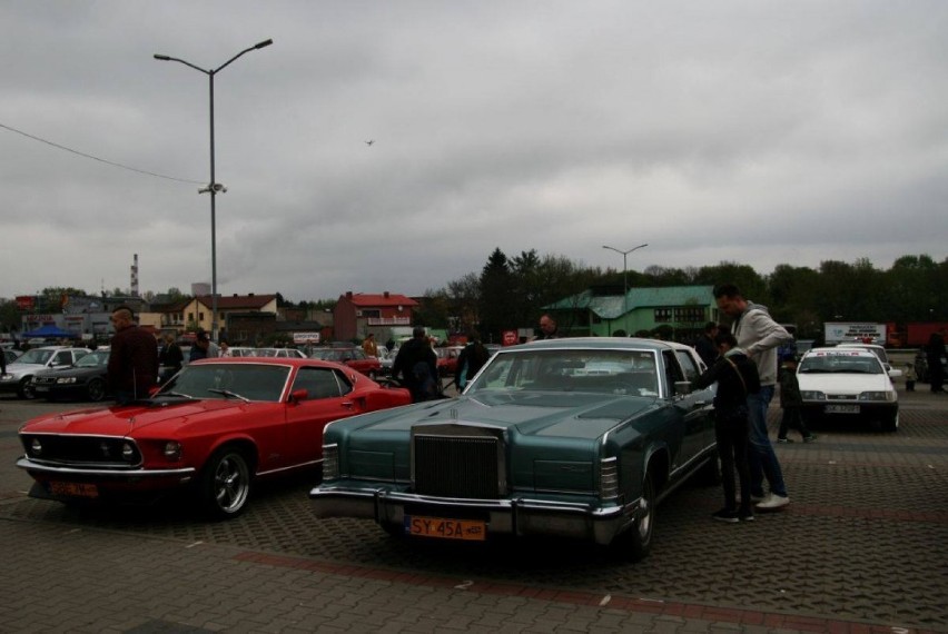 Klasyczna niedziela w Będzinie. Fani motoryzacji byli zachwyceni