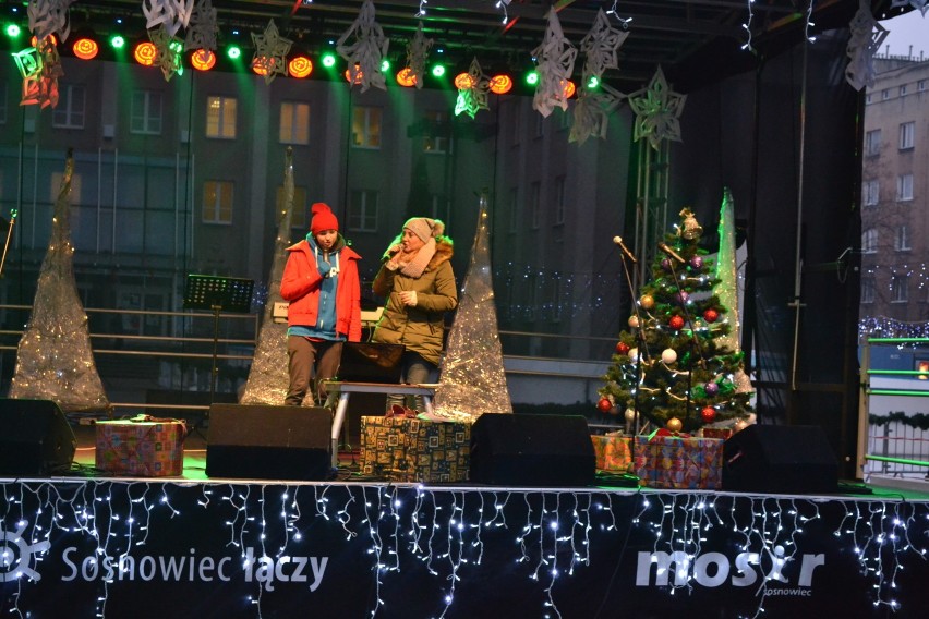 Jarmark świąteczny w Sosnowcu rozpoczęty [ZDJĘCIA]