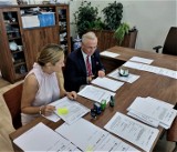 Brzeg pomaga uchodźcom z Ukrainy. Podpisano umowę partnerską na mocy której utworzone zostaną dwa mieszkania dla migrantów wojennych