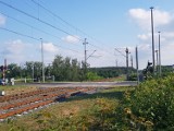 Uszkodzona rogatka na przejeździe kolejowym na ul. Łukowskiej w Obornikach