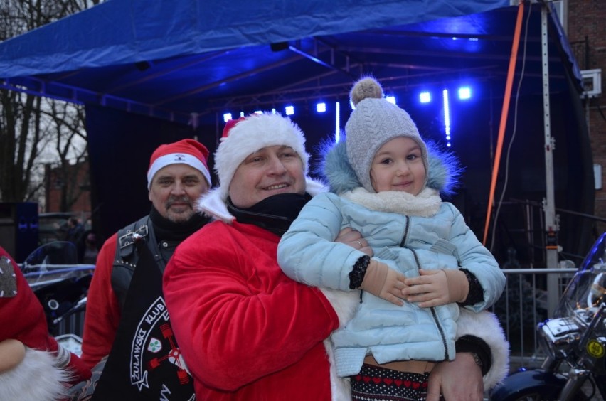 Mikołaje na lśniących rumakach dotarli do Nowego Dworu Gdańskiego