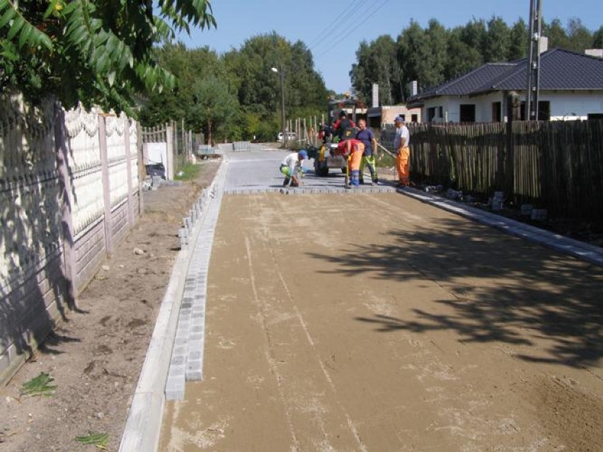 Przebudowa ulicy Polnej w Zasutowie.