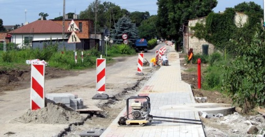 Trwa przebudowa drogi Mamoty - Strzydzew w gminie Czermin