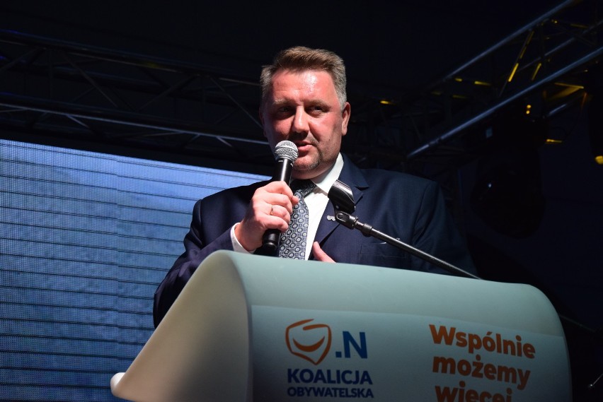Jarosław Klimaszewski ma 48 lat i jest kandydatem Koalicji...