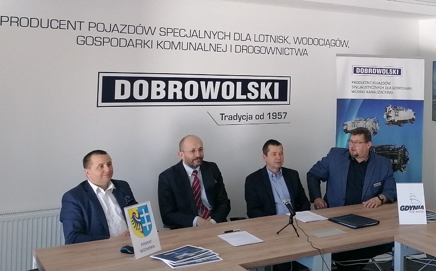 WSCHOWA. Spółka Dobrowolski podpisała intratny kontrakt z gdyńskim magistratem. Do Gdyni dostarczą 18 pojazdów [ZDJĘCIA]