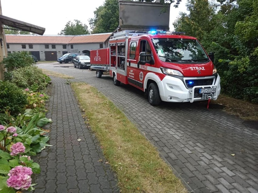 Strażacy usuwali skutki ulewnych deszczy w powiecie złotowskim