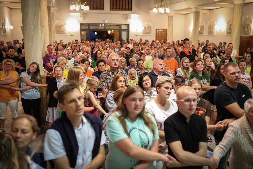 Łęczycanie w drodze na Jasną Górę. Pielgrzymuje m.in....