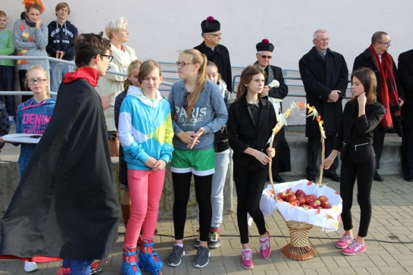 Boisko przy Gimnazjum nr 3 w Tczewie: uczniowie mogą już korzystać z nowego obiektu