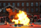 Ogień i wybuchy! Niezwykłe pokazy łódzkich strażaków w Manufakturze. Ratownicy rozdadzą 200 czujek!