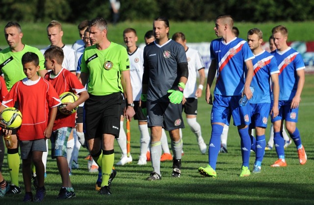 W 5. kolejce 4 ligi Polonia Przemyśl zremisowała z wiceliderem, Izolatorem Boguchwała 0:0. Miejscowi przerwali zwycięską serię Izolatora.

Zobacz także: Zobacz zawody strażaków z OSP 
