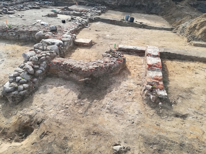 Archeologiczne znaleziska przy budowie A1 w okolicach Radomska [ZDJĘCIA]