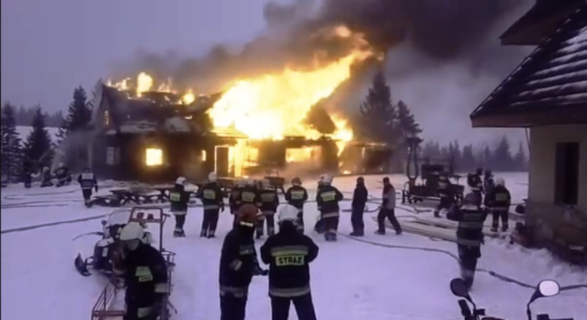 Wielki pożar na Hali Miziowej: pali się chata grillowa obok schroniska [ZDJĘCIA, WIDEO]