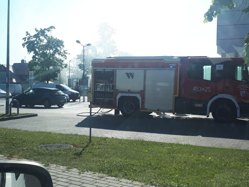 Spłonął samochód osobowy w Knurowie przy ul. Prusa na...