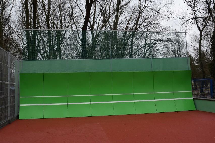 Nowa ścianka do tenisa ziemnego w Zduńskiej Woli