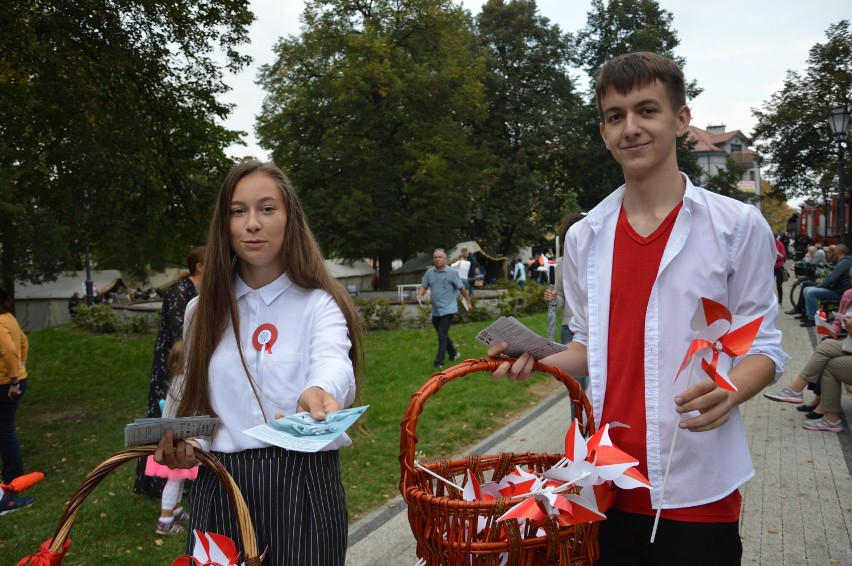 Piknik niepodległościowy w Piotrkowie