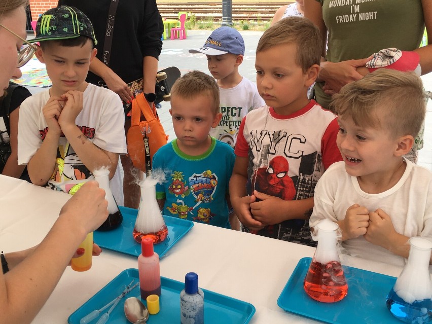 Pociąg do nauki. Festiwal nie tylko Młodego Chemika...