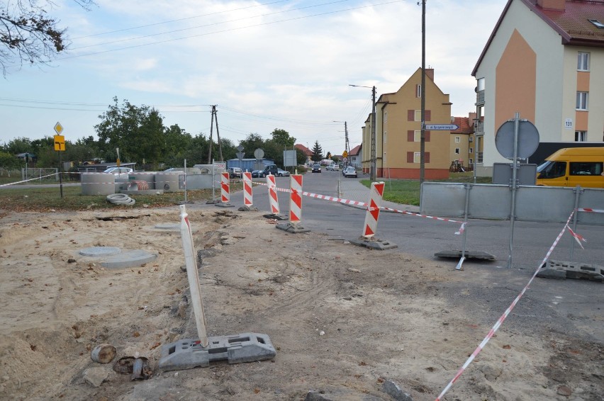Malbork. Rozpoczęła się przebudowa ulicy Słowackiego, jest kolejny wniosek do dawnych "schetynówek"