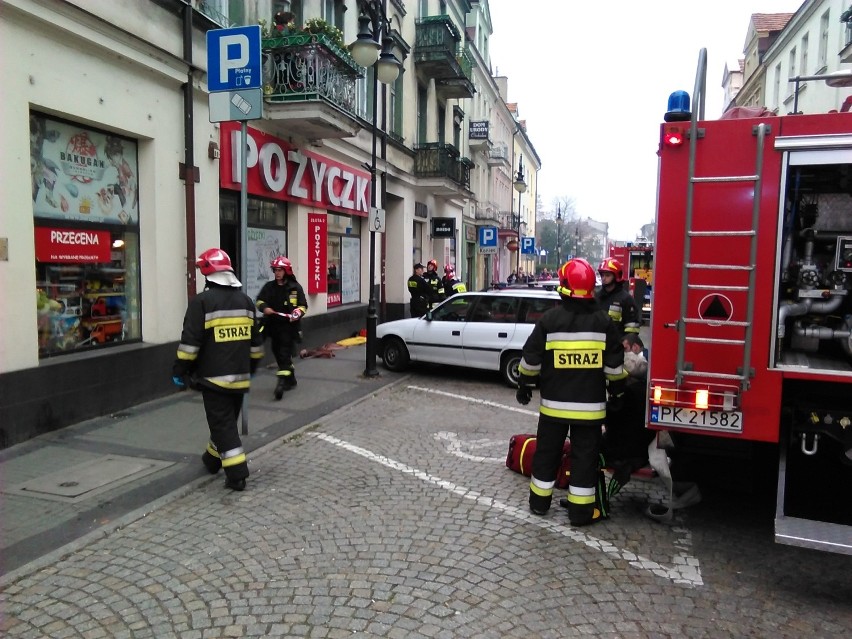 Pożar w kamienicy przy ulicy Złotej