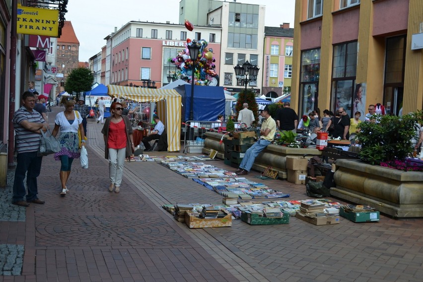 Dni Chojnic 2013. Stoiska, koncerty na Starym Rynku. Pierwszy dzień święta miasta [ZDJĘCIA]