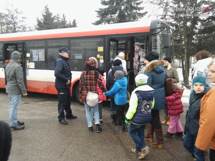 DG: Policjanci odwiedzili ośrodek w Gołonogu, mówili o bezpieczeństwie [FOTO]