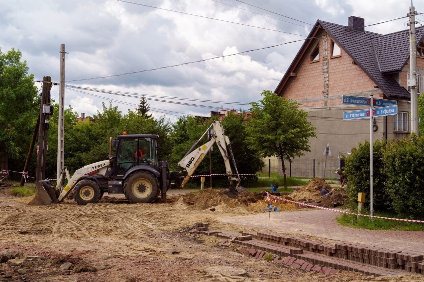 Bezpieczne skrzyżowania powstają w Skarżysku-Kamiennej. Zobaczcie zdjęcia