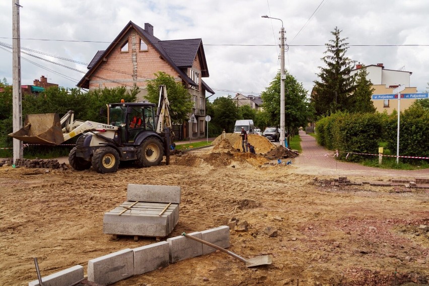 Bezpieczne skrzyżowania powstają w Skarżysku-Kamiennej. Zobaczcie zdjęcia