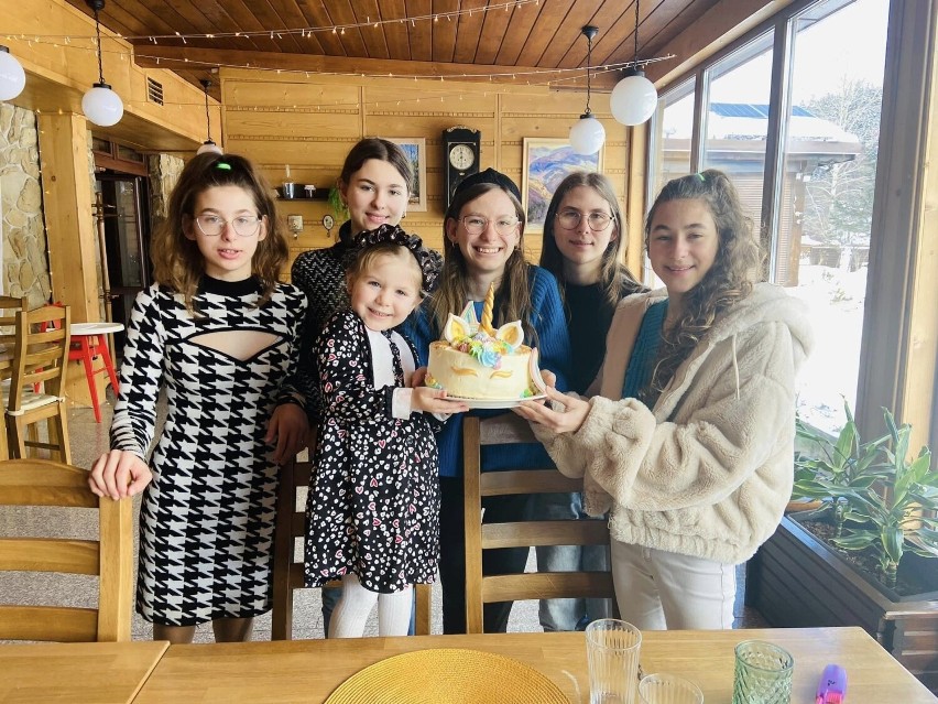 Kieleckie Pięcioraczki świętowały urodziny młodszej siostrzyczki. Ależ to już duże dziewczyny! Zobacz zdjęcia