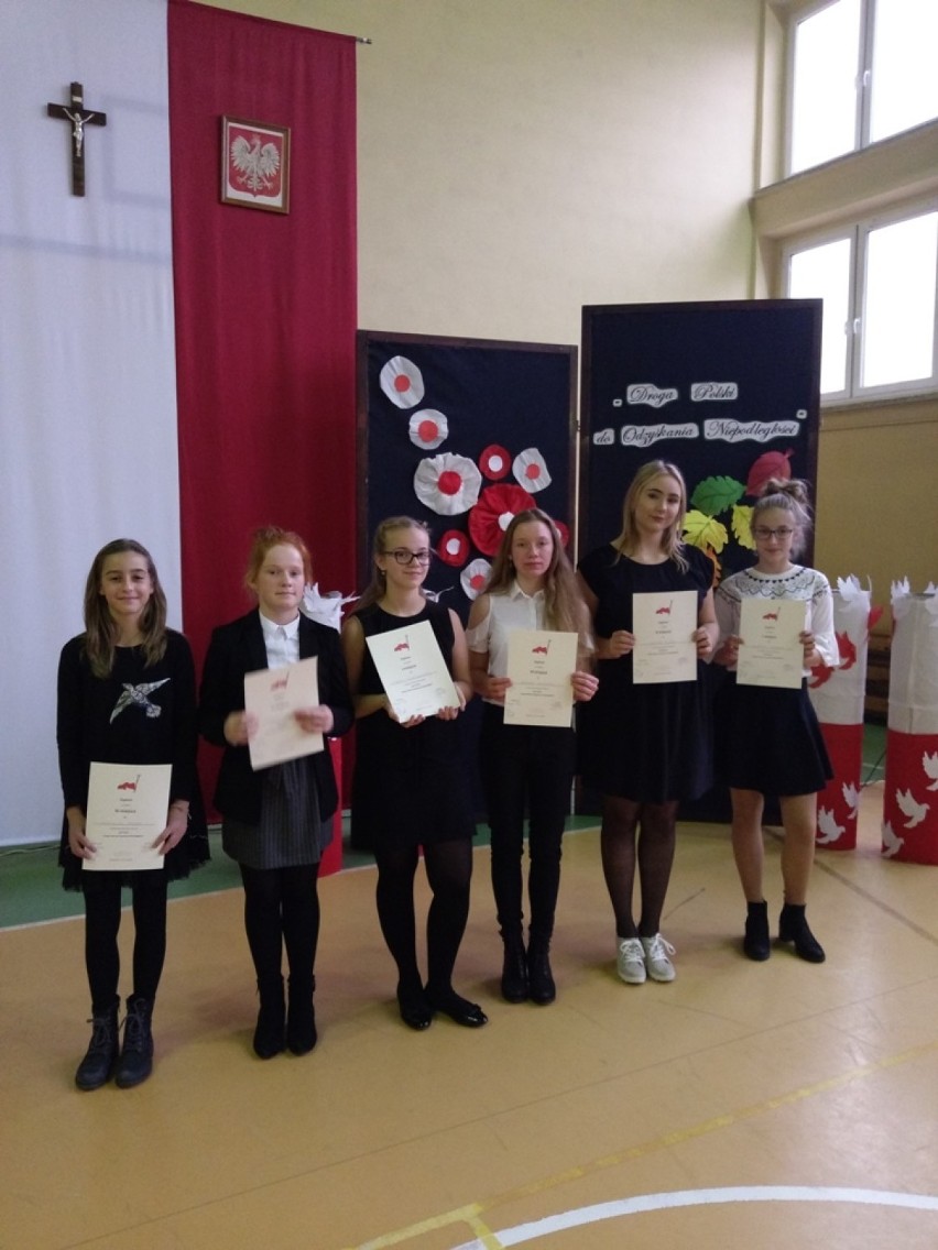 Sukces uczniów z Jabłonny w Gminnym Konkursie Piosenki Patriotycznej w Ruchocicach