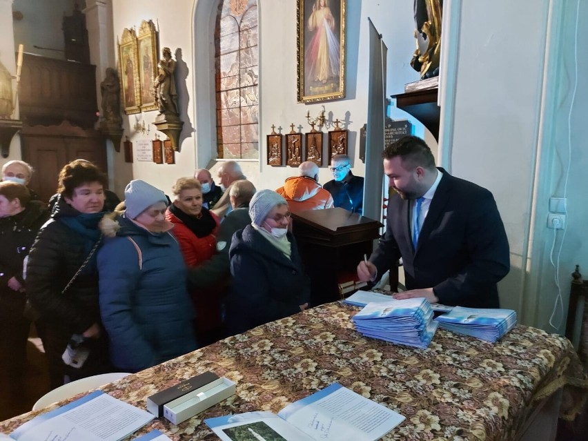 Ziemia sztumska. Świadkowie mówią o obronie figury Matki Bożej w Waplewie w 1978 roku