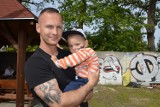 Żary. Prawie 12 tys. zł zebrano podczas charytatywnego festynu na rehabilitację 3-letniego Mikołaja Walaska. 
