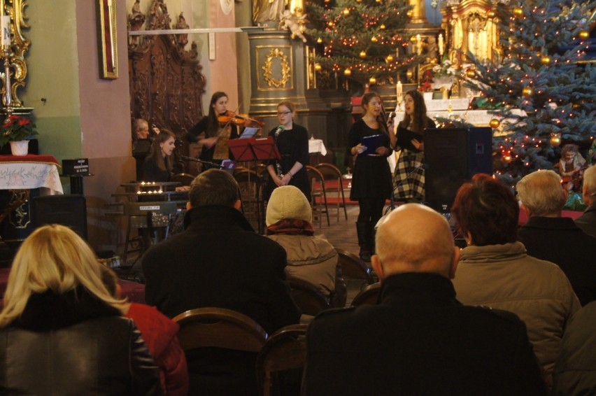 Autorski koncert kolęd w klasztorze oo. Franciszkanów w...