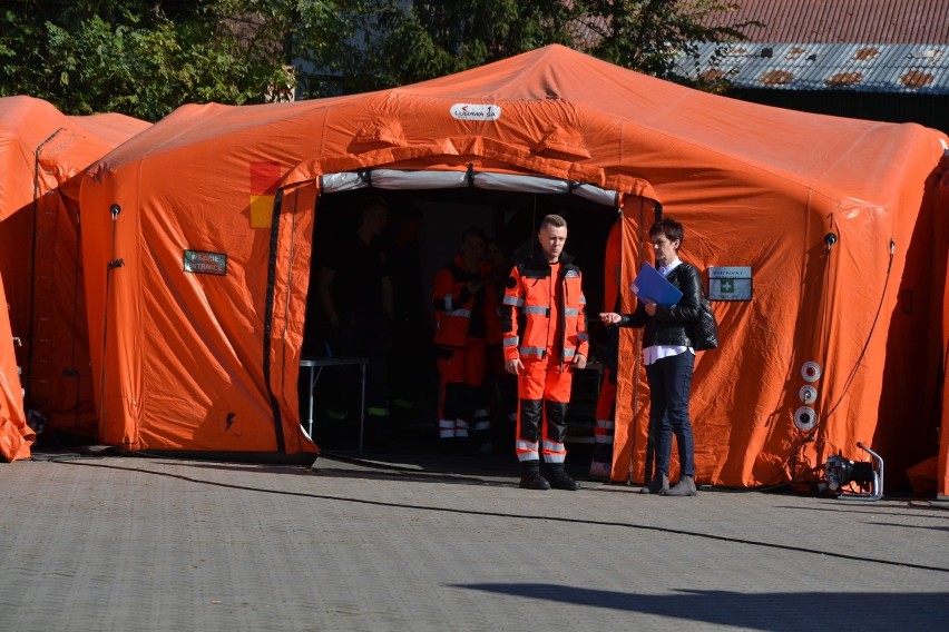 Nowy Sącz. To były widowiskowe manewry służb ratowniczych! 