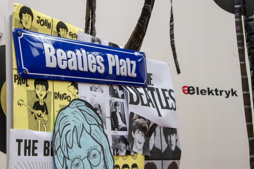 Dzień Chłopaka w rytmie The Beatles w ZSE-E w Radomsku. ZDJĘCIA