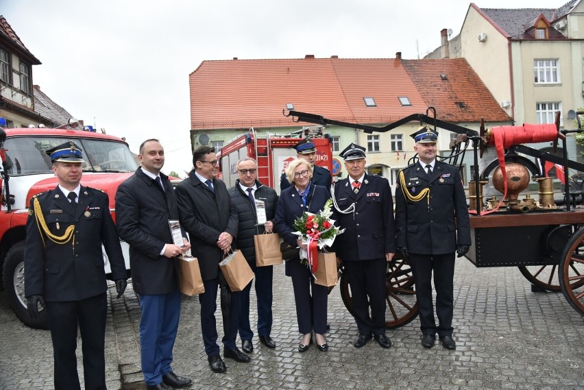 Podczas powiatowego święta strażaków w Sławie można było...