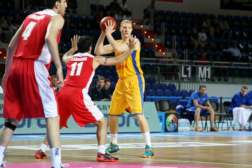 Toruń Basket Cup: Szwecja ogrywa Iran - ZDJĘCIA [75:58]