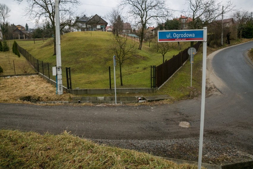 Tragedia w Mogilanach. Kto odpowie za śmierć 74-latka?