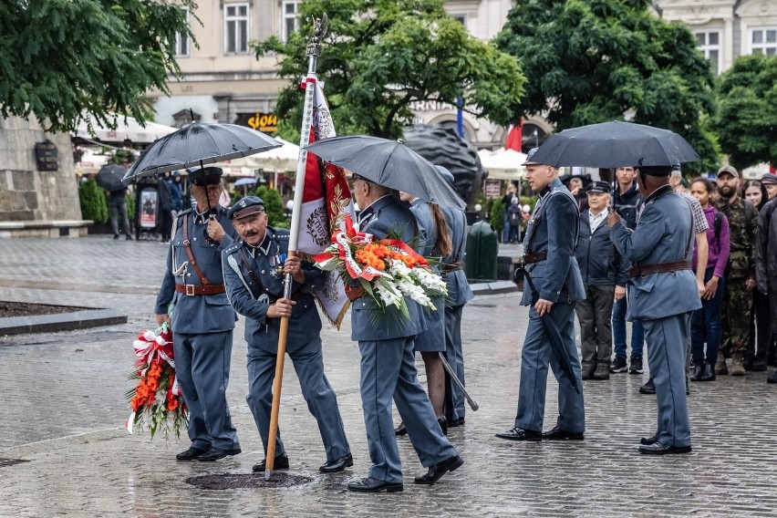 Dzień wcześniej, 5 sierpnia w Krakowie odbył się przemarsz...